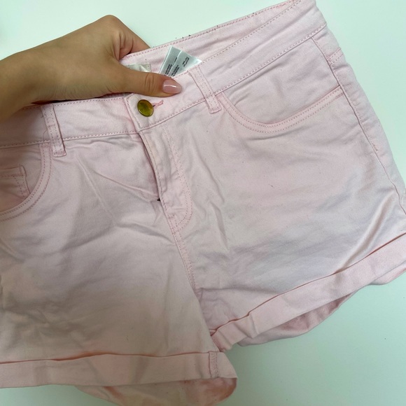 H&M shorts - Picture 2 of 2